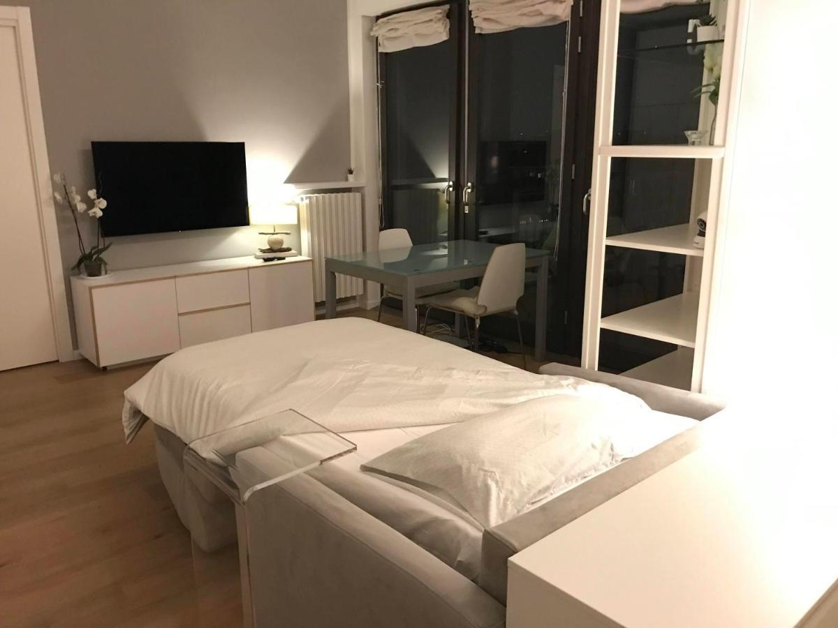 דירות Fiera Milanocity View With Terrace Next To Shopping Mall מראה חיצוני תמונה