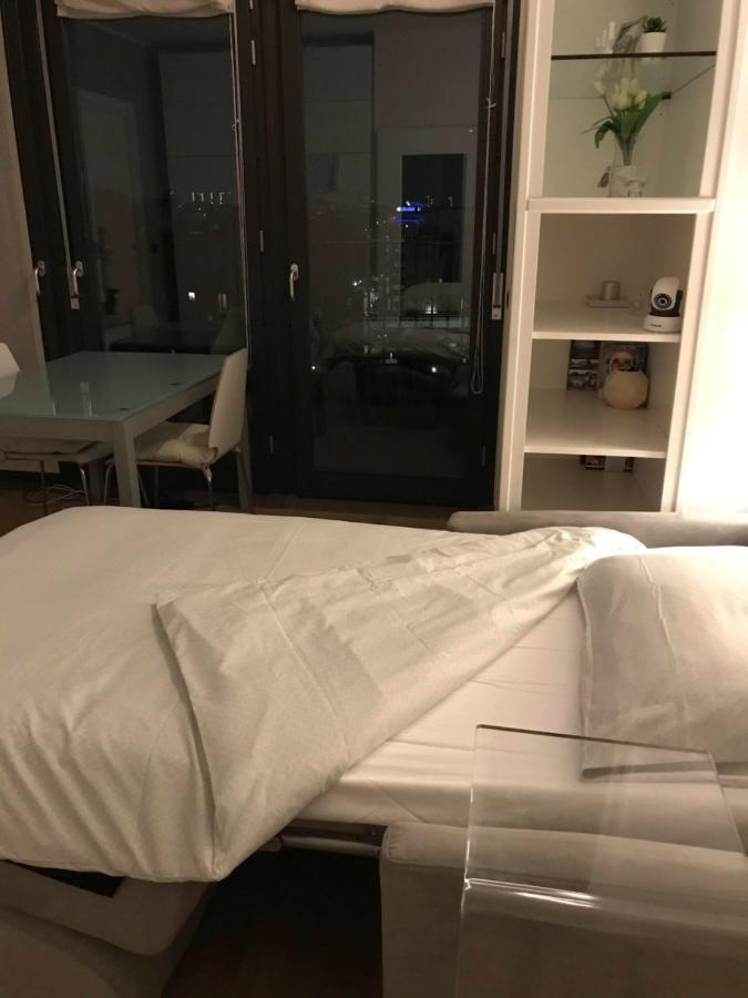 דירות Fiera Milanocity View With Terrace Next To Shopping Mall מראה חיצוני תמונה